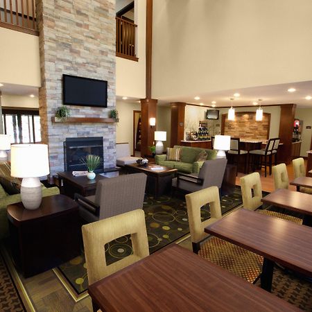 Staybridge Suites Eau Claire - Altoona By Ihg Ngoại thất bức ảnh